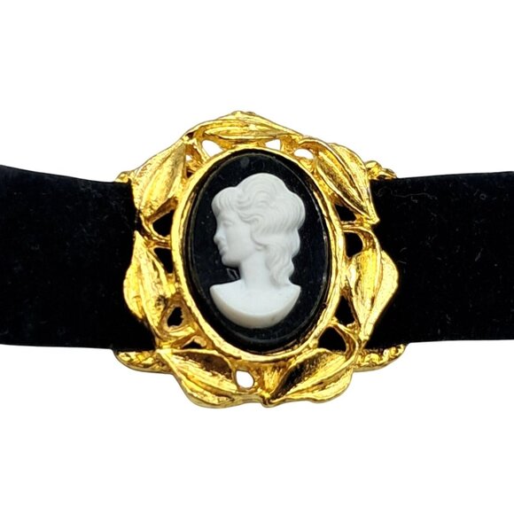 Vintage Cameo Choker Black Velvet Band Gold Tone Victorian Gothic Costume Jewelr - Picture 3 of 8